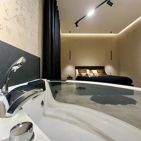 Falco Boutique Home With Jacuzzi Nápoles Exterior foto