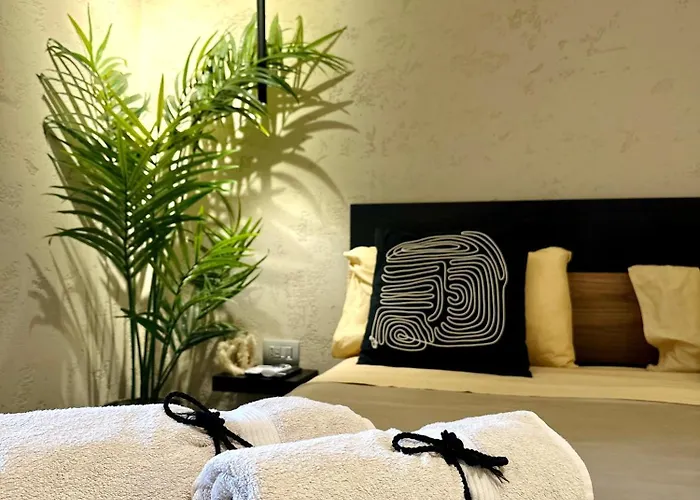 Falco Boutique Home With Jacuzzi