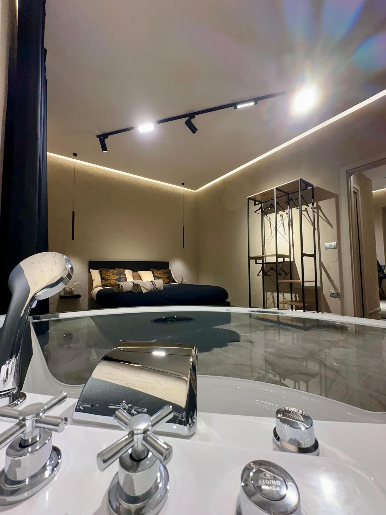 Apartment Falco Boutique With Jacuzzi