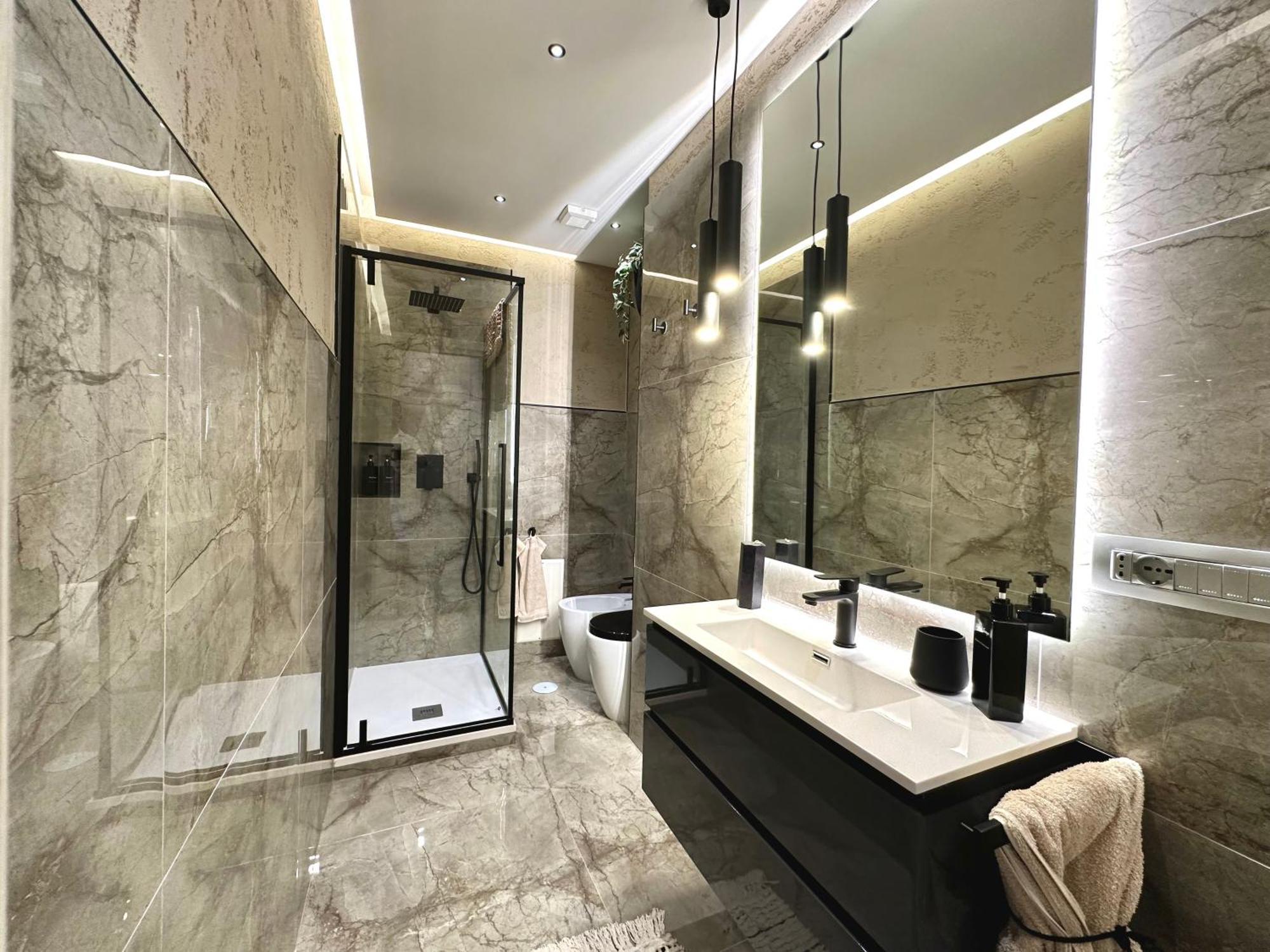 Falco Boutique With Jacuzzi Apartment